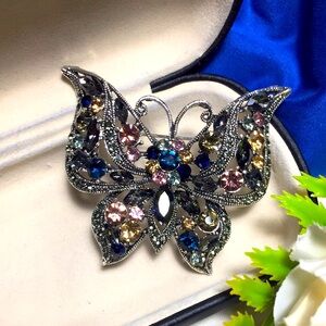 🍏50% OFF/3+...Vintage Style Butterfly Brooch